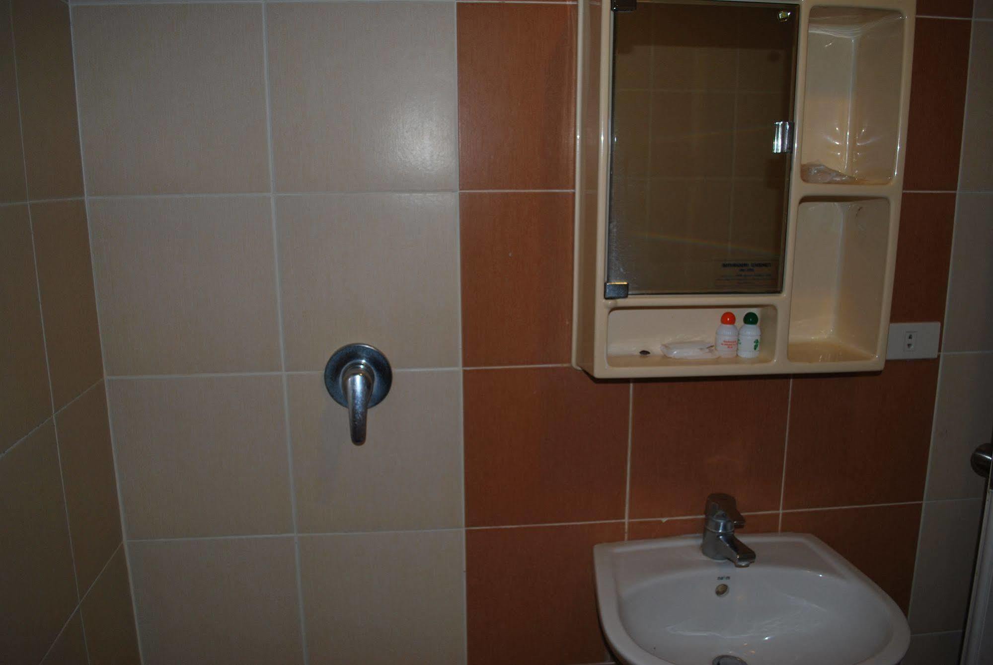 Suriwongse Hotel Bangkok Dış mekan fotoğraf